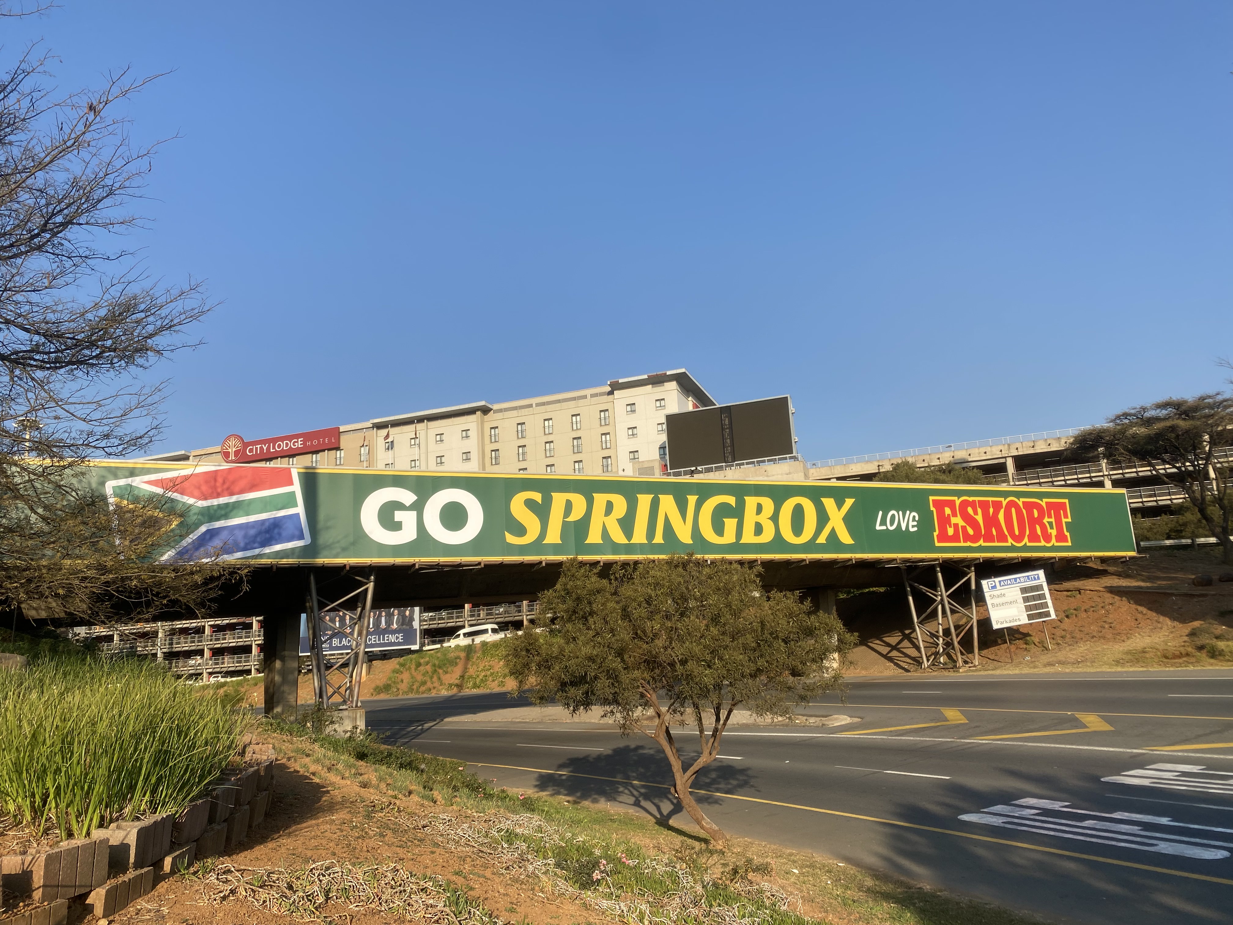 Eskort's SpringBox Triumph: From Typo to Marketing Marvel?!